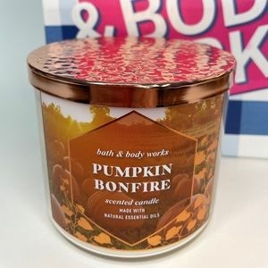 Bath & Body Works Pumpkin Bonfire 3-Wick Candle - NWT